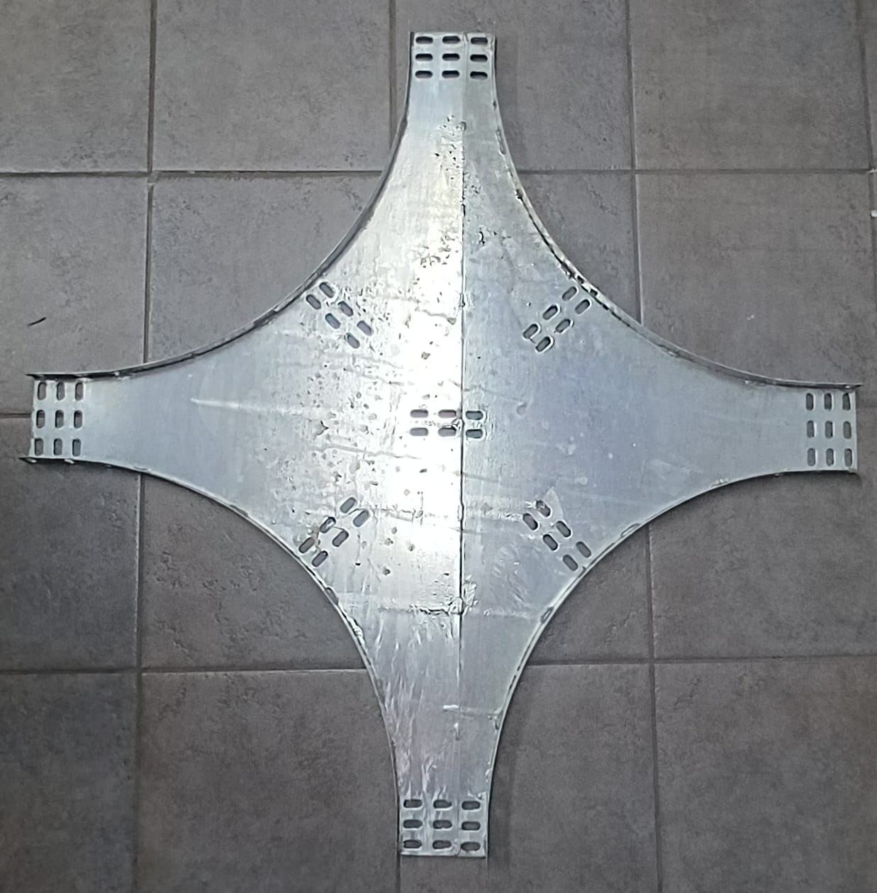 AS38 x 114 MDCT 4 Way Cross-Over (450mm Rad) HDG