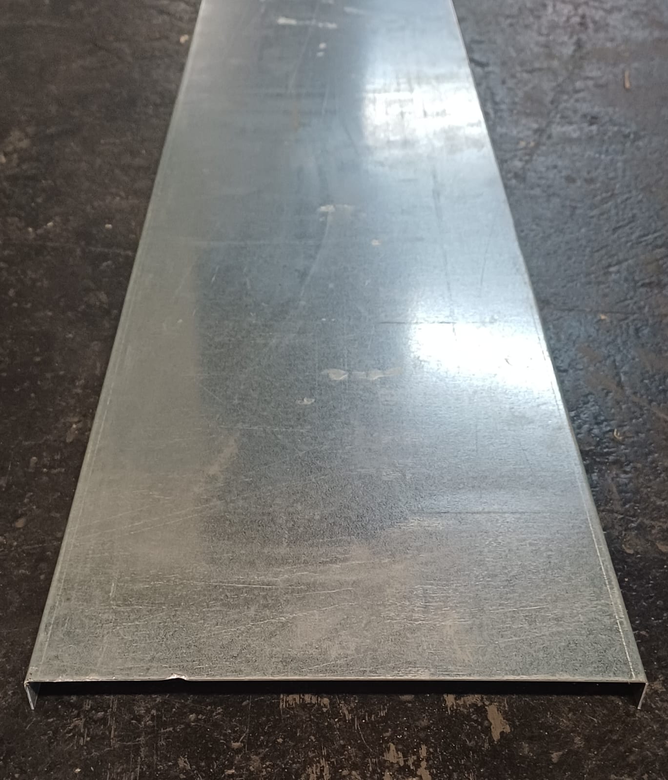 WM x 200mm Flat Cover x 1500mm Wire Mesh C-Tray PG